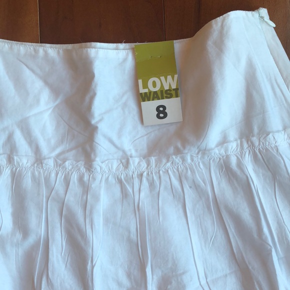 NWT OLD NAVY WHITE SKIRT WITH CROCHET TRIM, SIZE 8 - Picture 3 of 8